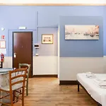 Πανσιόν Let's 4*